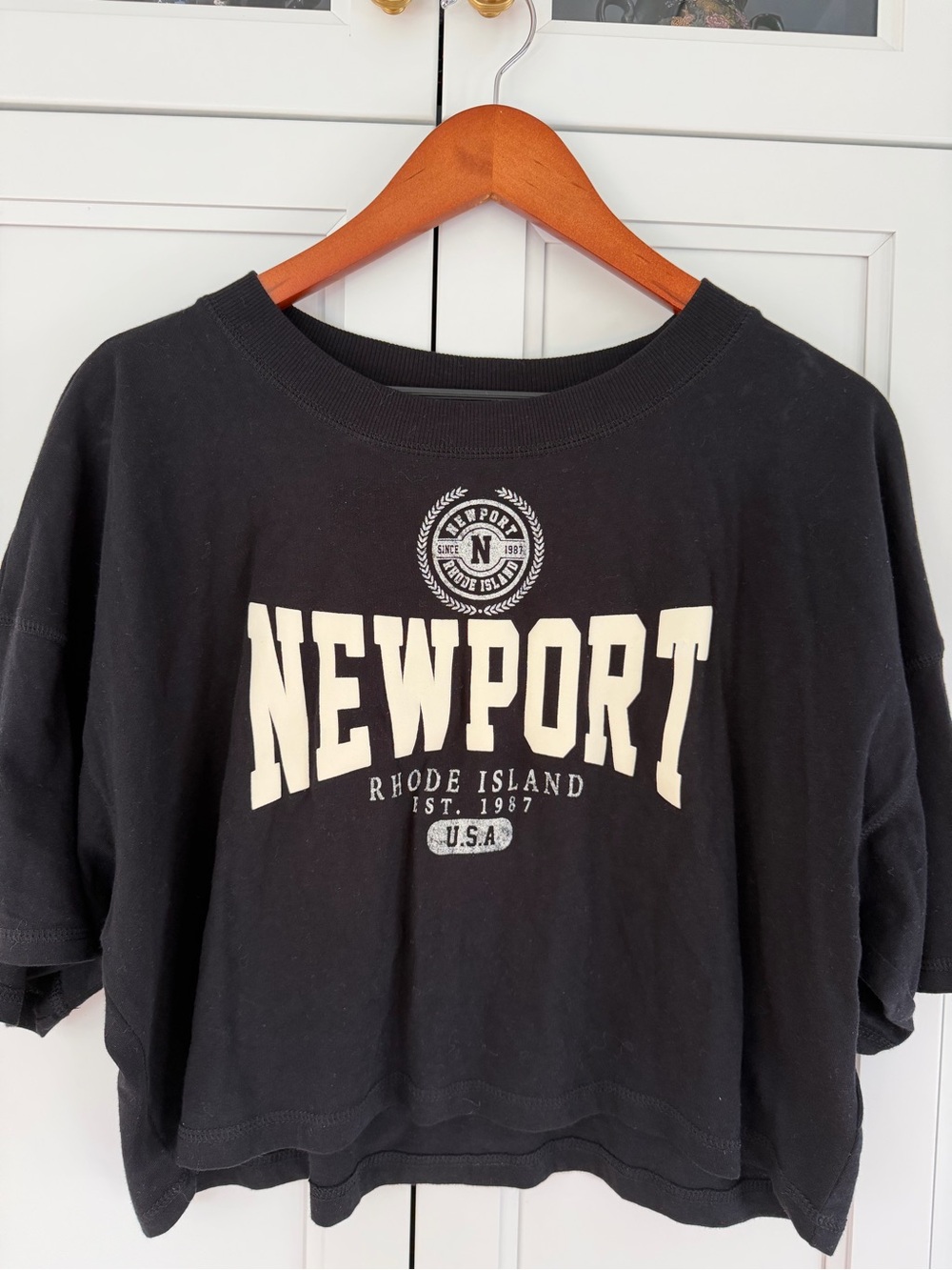 Aeropostale Newport Black Tee with Cream Lettering and Crest